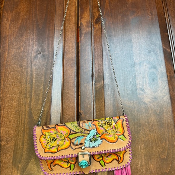 Leather handcrafted crossbody - Picture 3 of 5